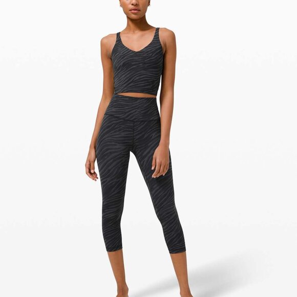lululemon Align Crop 21" - Le Tigre Camo Deep Coal Multi - Size 4 - Picture 3 of 4